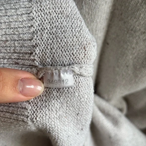 LOFT Light Gray Crew Neck Sweater | Small - Picture 4 of 5